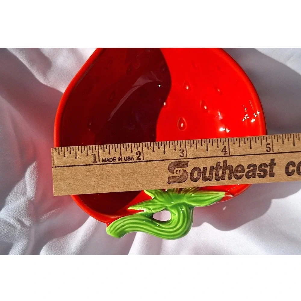 Vtg Pier One Japan Ceramic Strawberry Bowl Fruit Shaped Dish Cottagecore Decor
